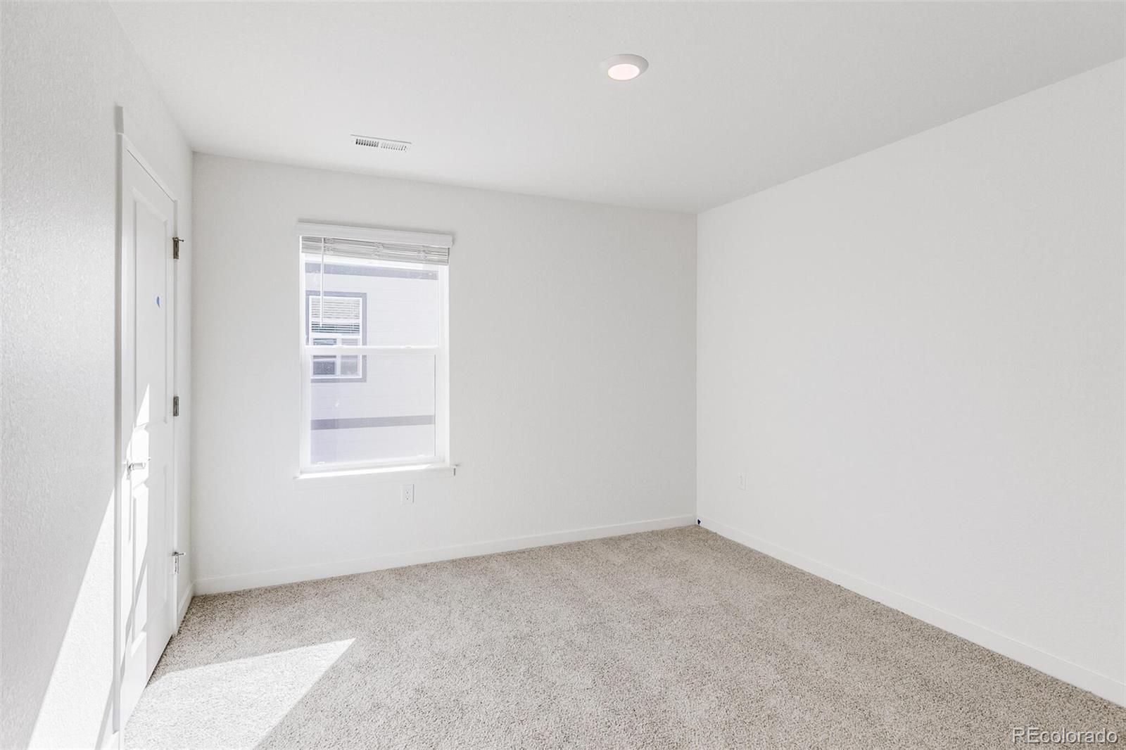 MLS Image #15 for 943  brink street,lochbuie, Colorado