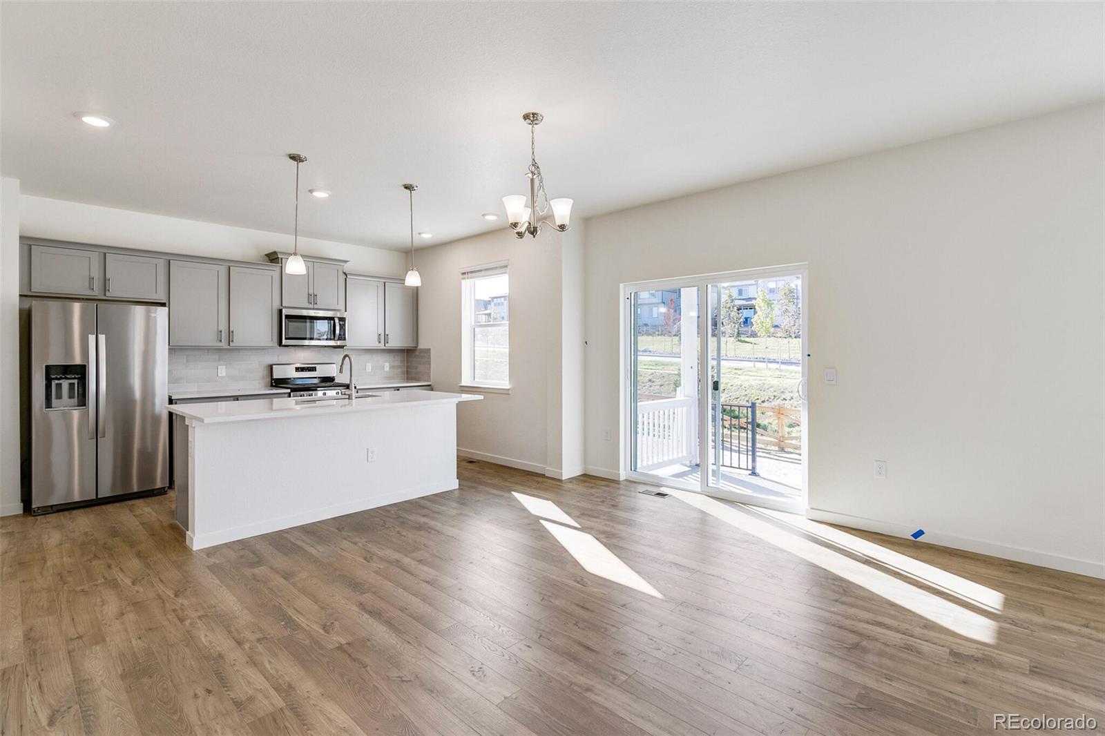 MLS Image #6 for 943  brink street,lochbuie, Colorado