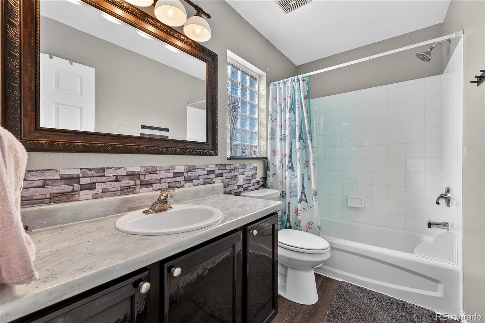 MLS Image #17 for 21429 e 46th avenue,denver, Colorado