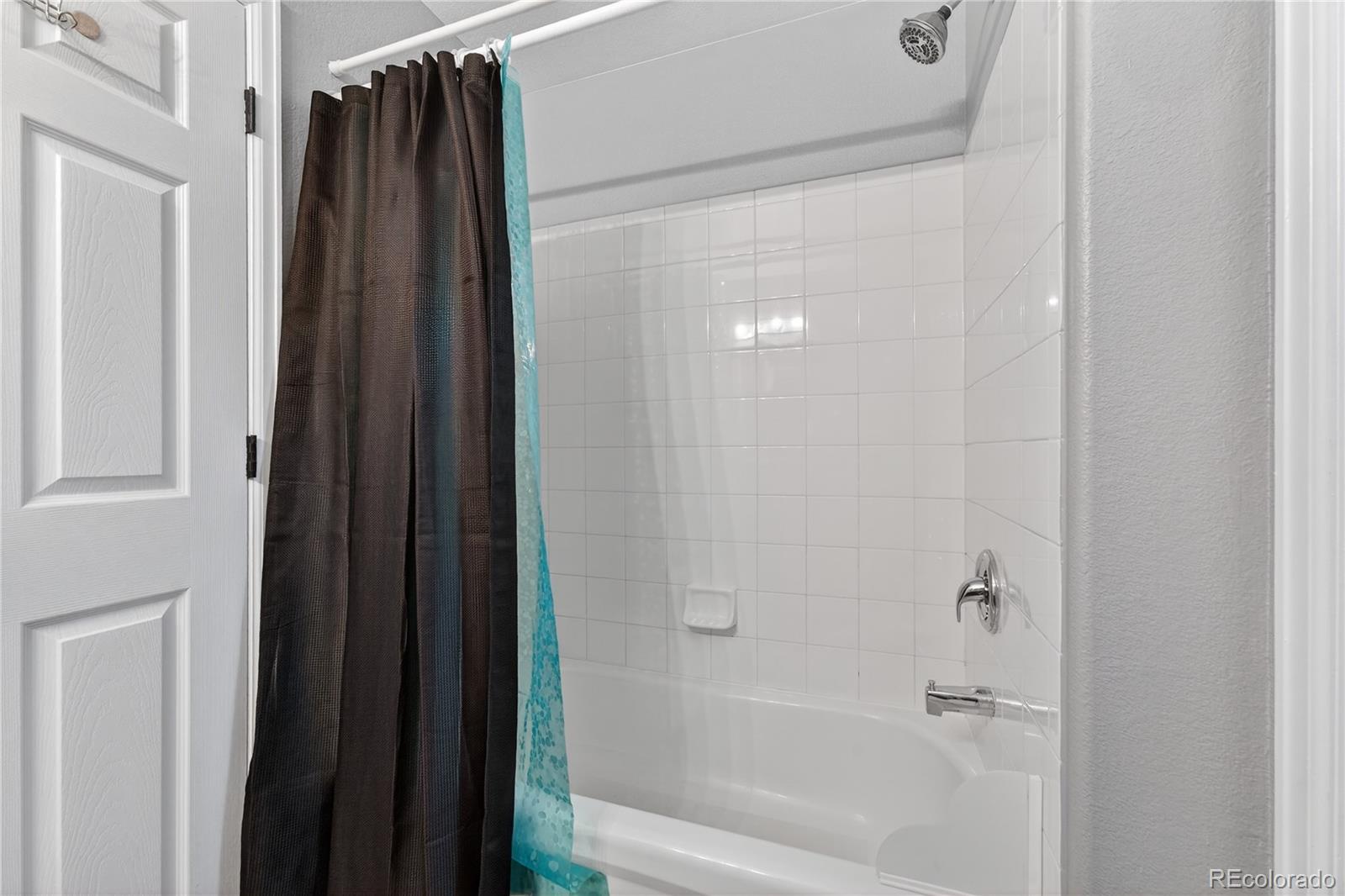 MLS Image #22 for 21429 e 46th avenue,denver, Colorado