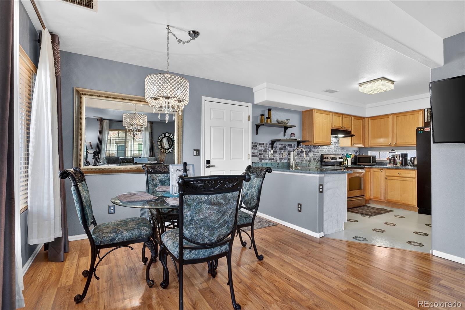 MLS Image #8 for 21429 e 46th avenue,denver, Colorado