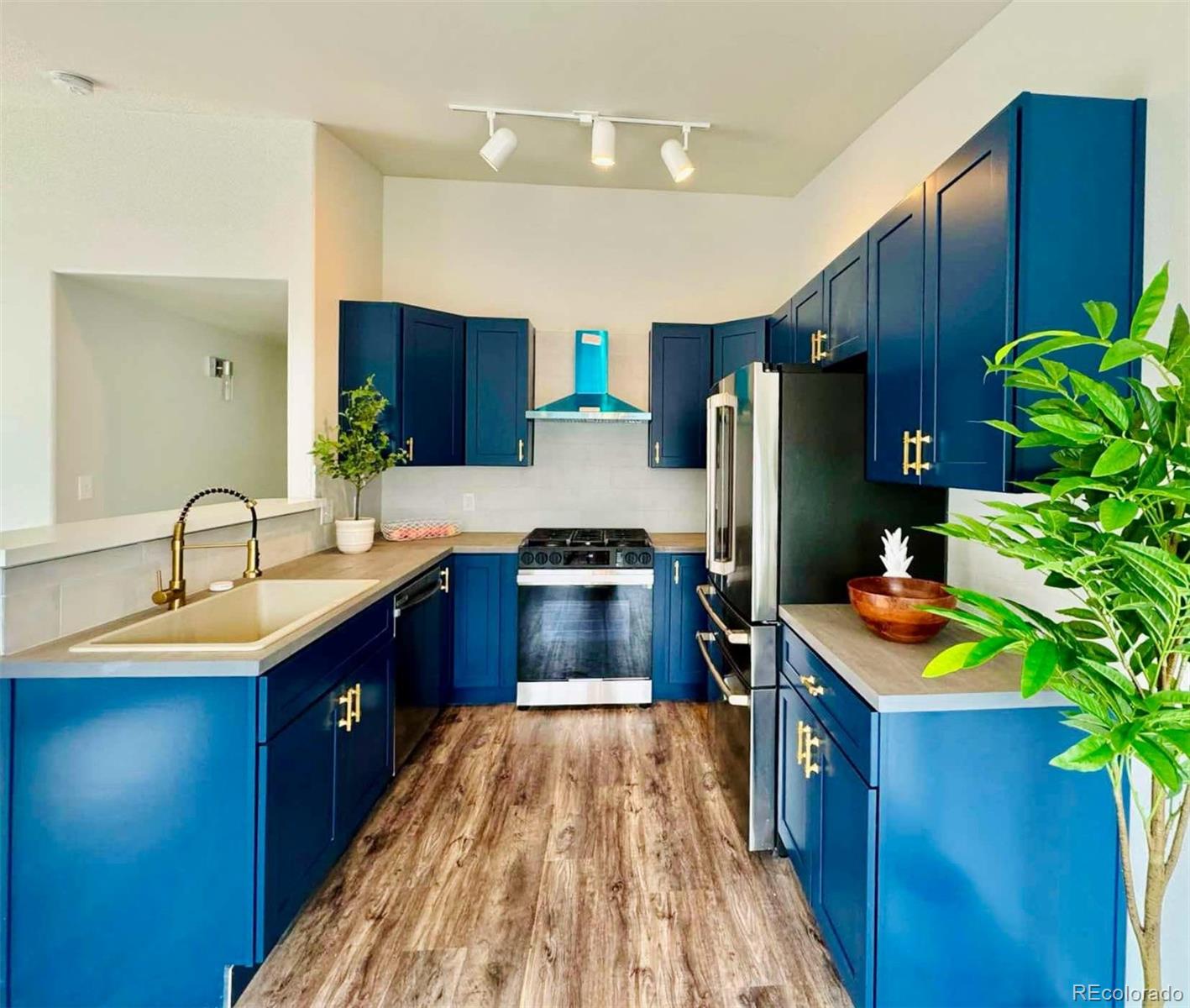 MLS Image #0 for 8468  thunder ridge way,highlands ranch, Colorado