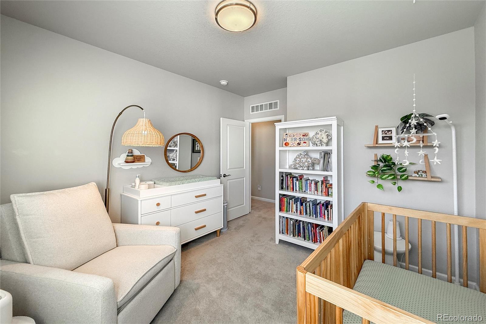 MLS Image #19 for 4140 e warren avenue,denver, Colorado