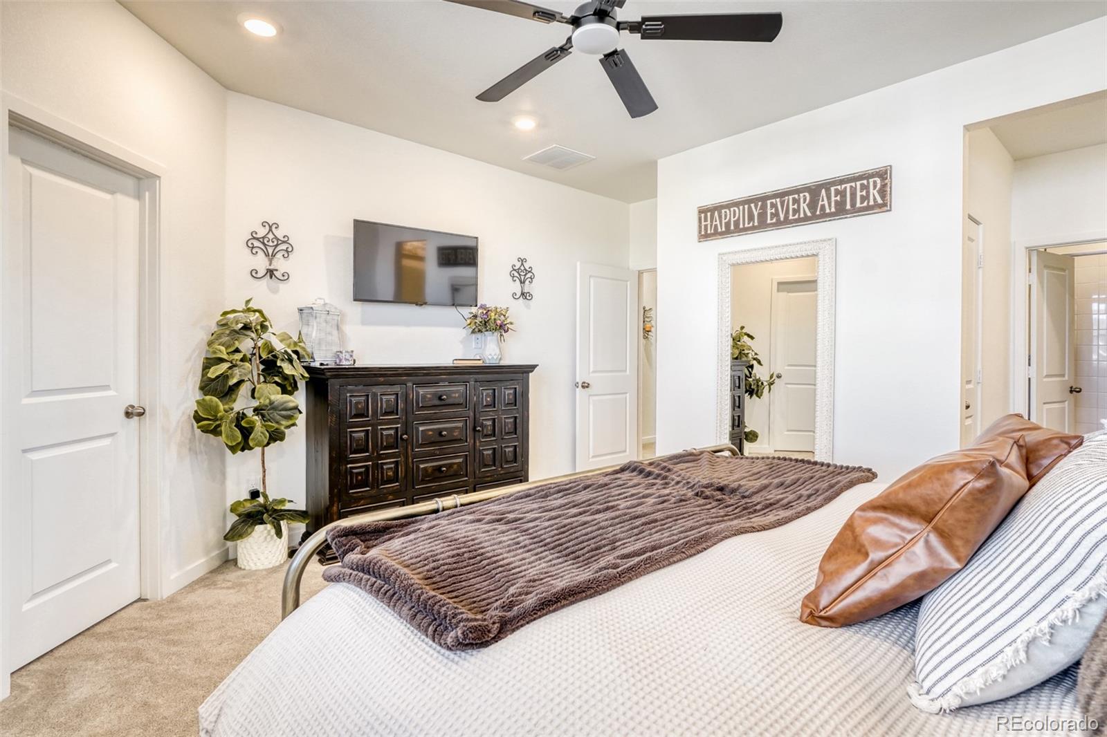 MLS Image #21 for 2003 s gold bug way ,aurora, Colorado