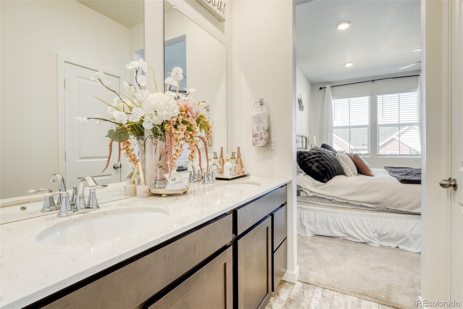 MLS Image #23 for 2003 s gold bug way ,aurora, Colorado