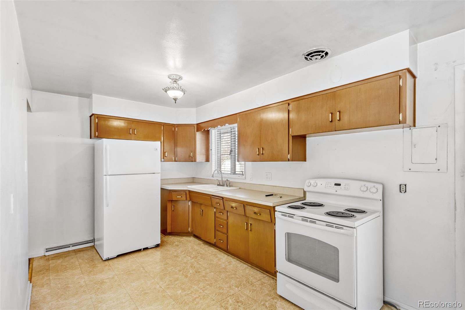 MLS Image #11 for 451  lansing street,aurora, Colorado
