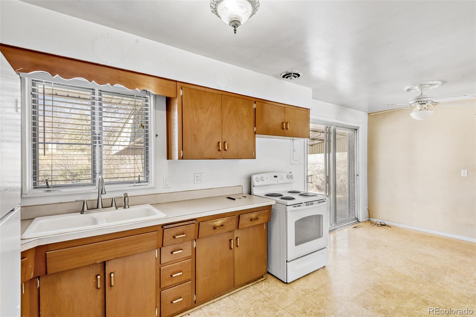 MLS Image #13 for 451  lansing street,aurora, Colorado