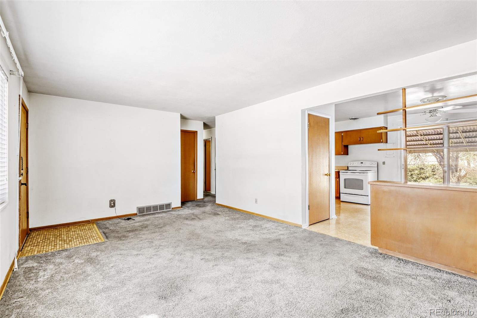 MLS Image #4 for 451  lansing street,aurora, Colorado