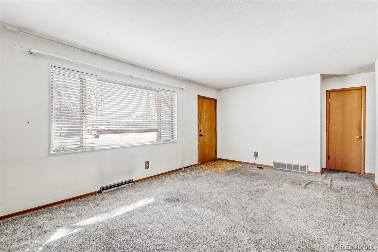 MLS Image #5 for 451  lansing street,aurora, Colorado
