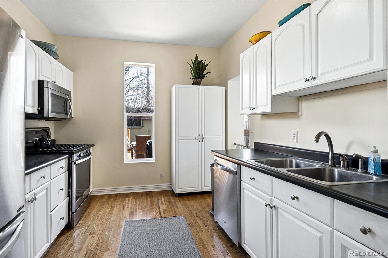 MLS Image #13 for 342  elati street,denver, Colorado