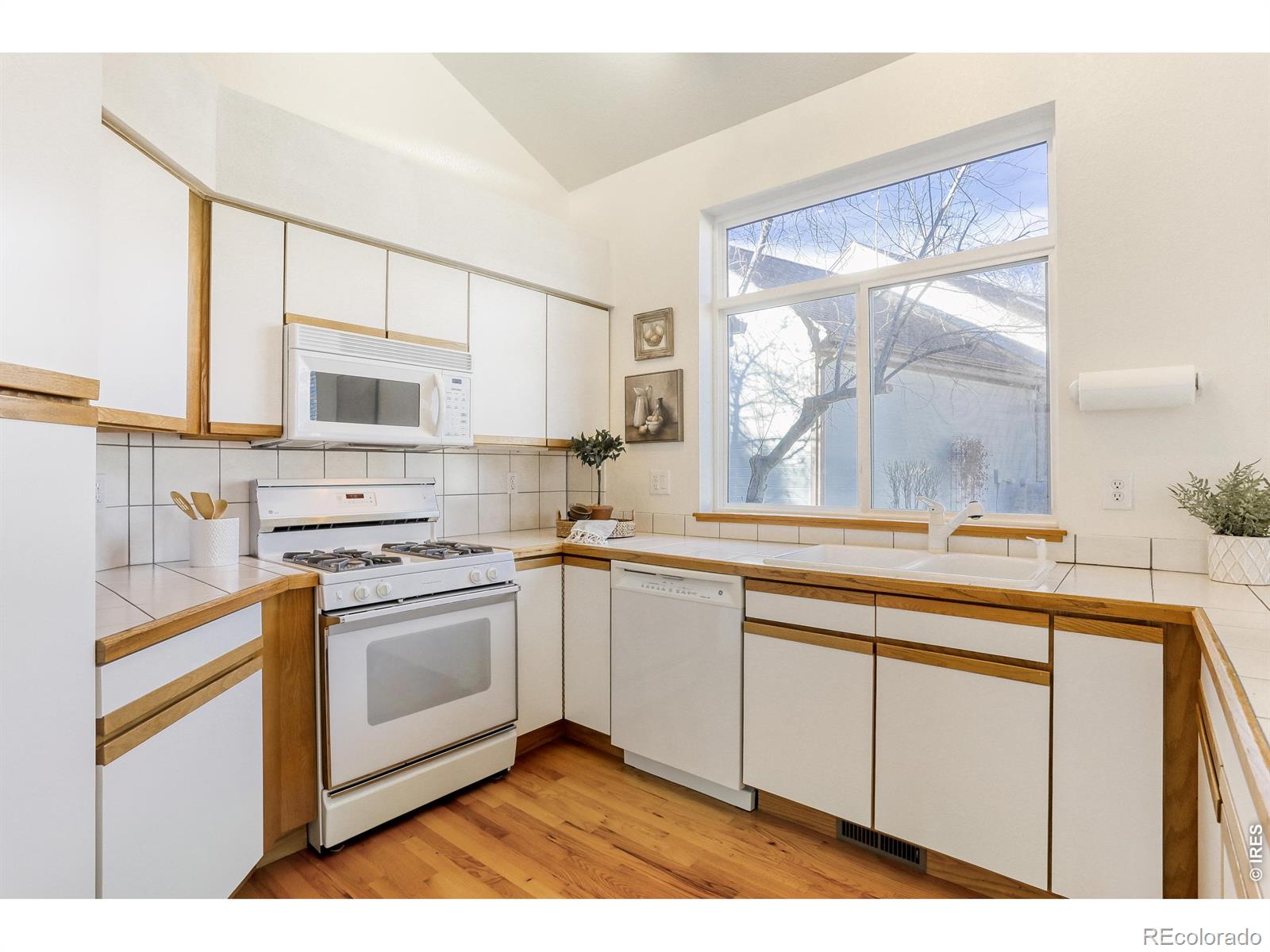 MLS Image #17 for 301  fairfield lane,louisville, Colorado
