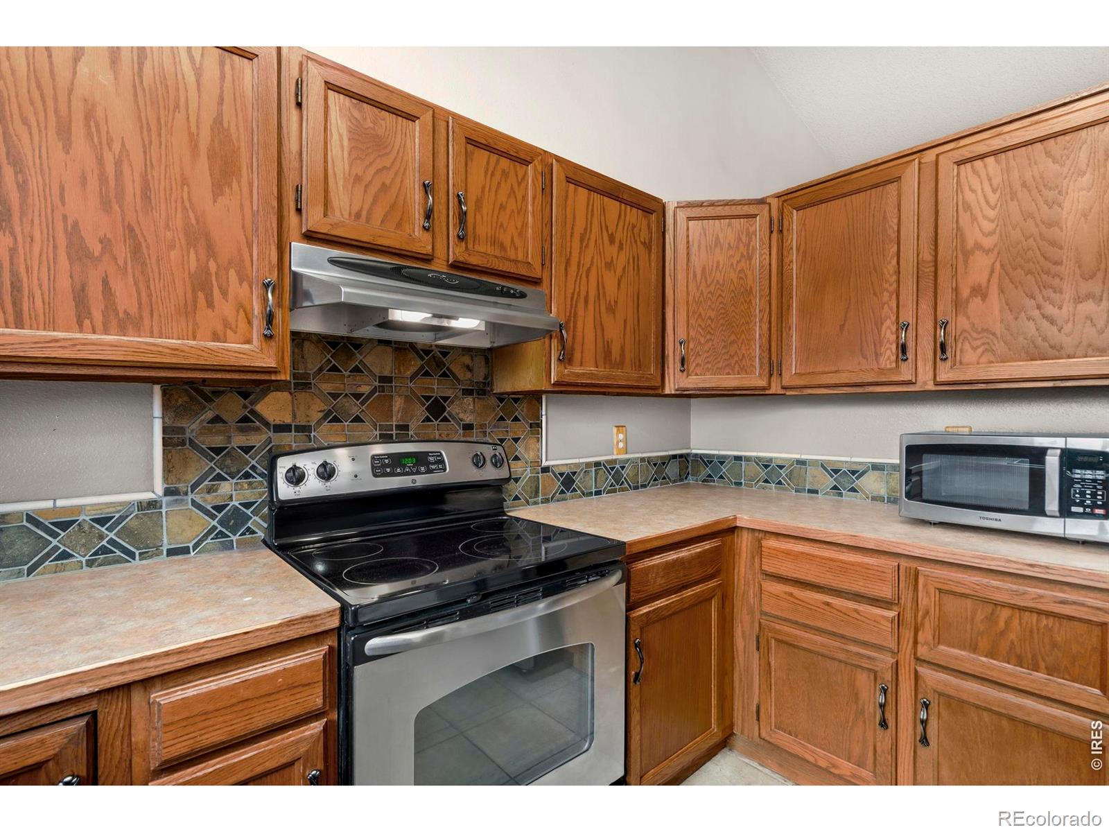 MLS Image #14 for 241  pin oak drive,loveland, Colorado