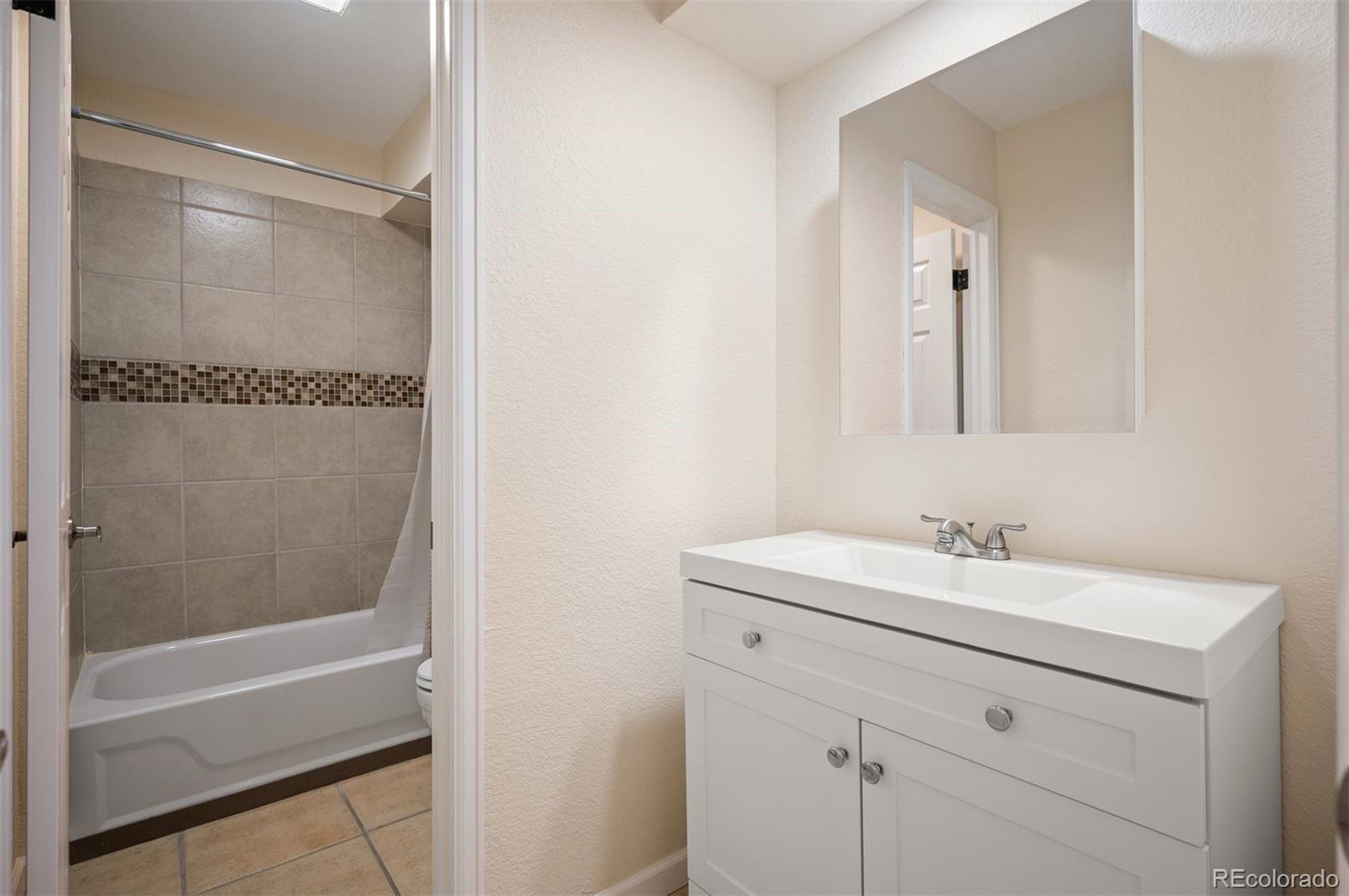MLS Image #17 for 4933 w radcliff avenue,denver, Colorado