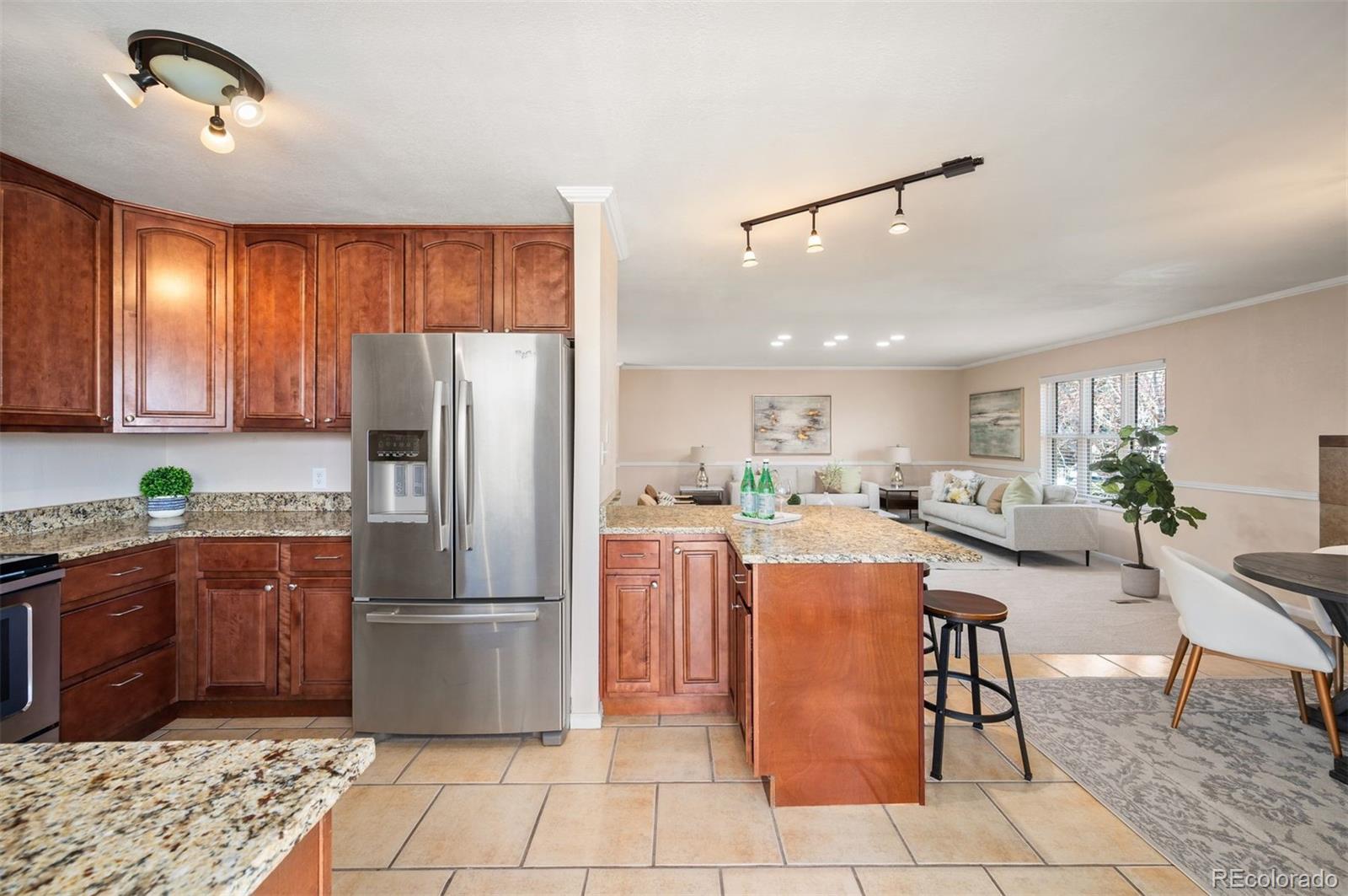 MLS Image #7 for 4933 w radcliff avenue,denver, Colorado