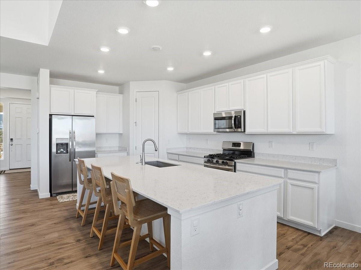 MLS Image #11 for 704  columbia street,johnstown, Colorado
