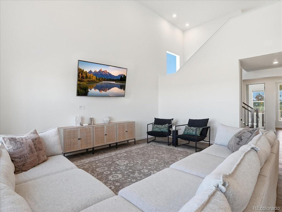 MLS Image #7 for 704  columbia street,johnstown, Colorado