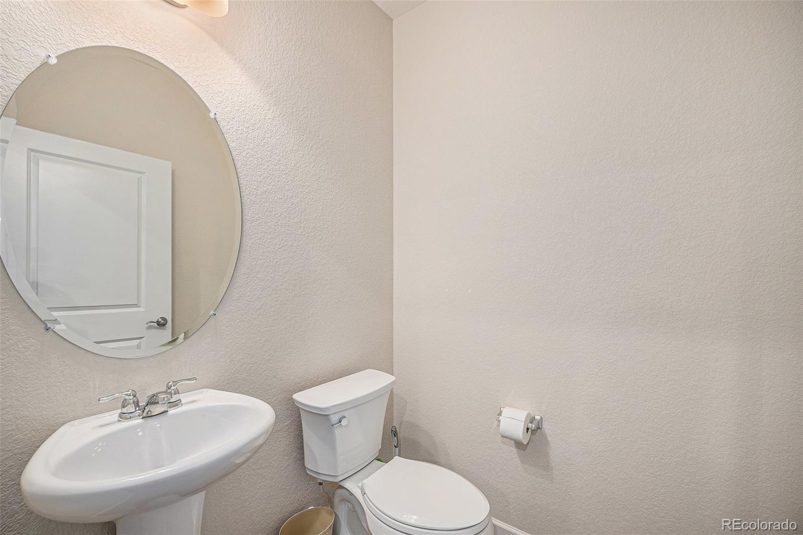 MLS Image #11 for 12774  leyden st  d,thornton, Colorado