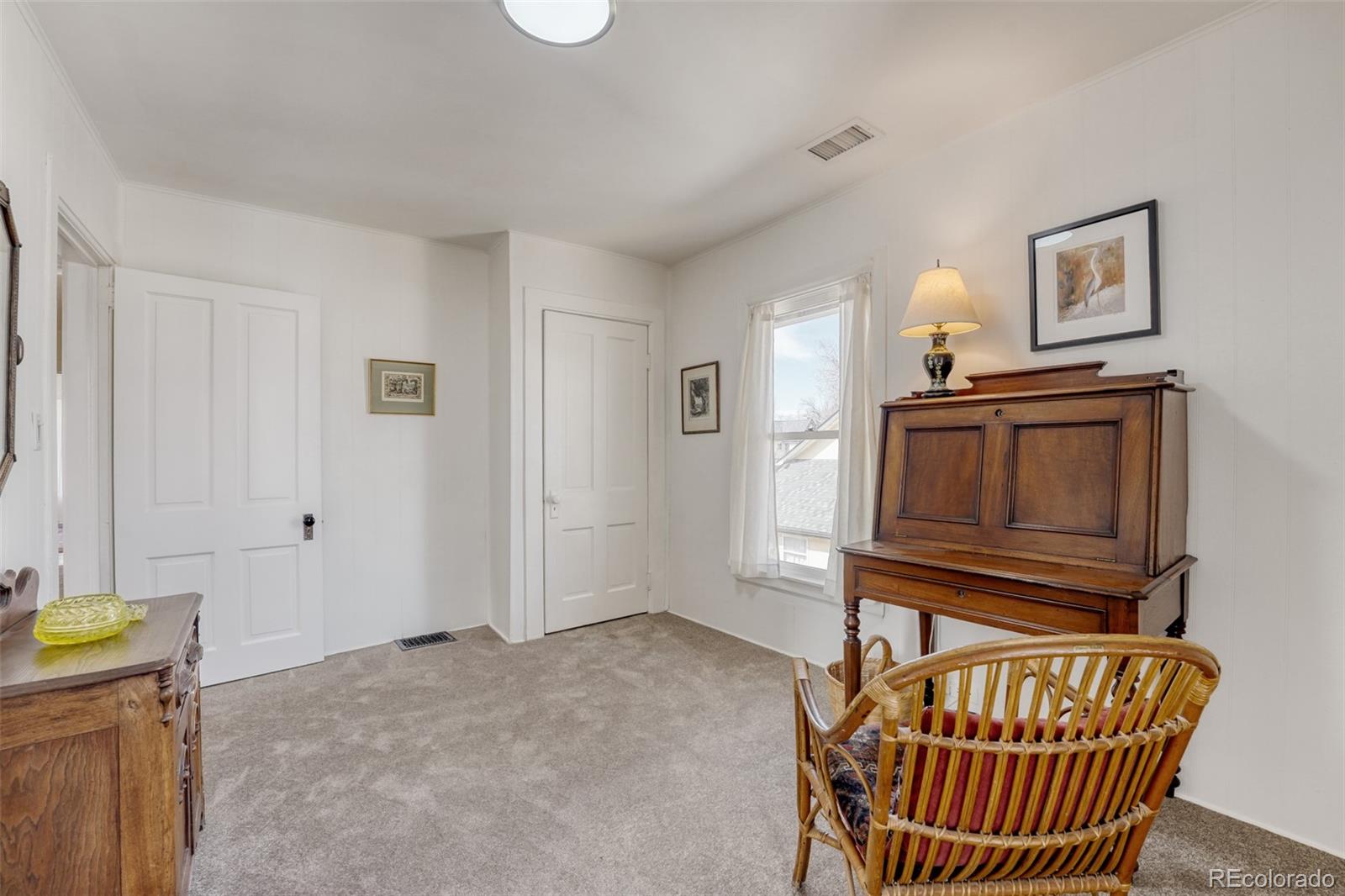 MLS Image #21 for 920  olive street,denver, Colorado