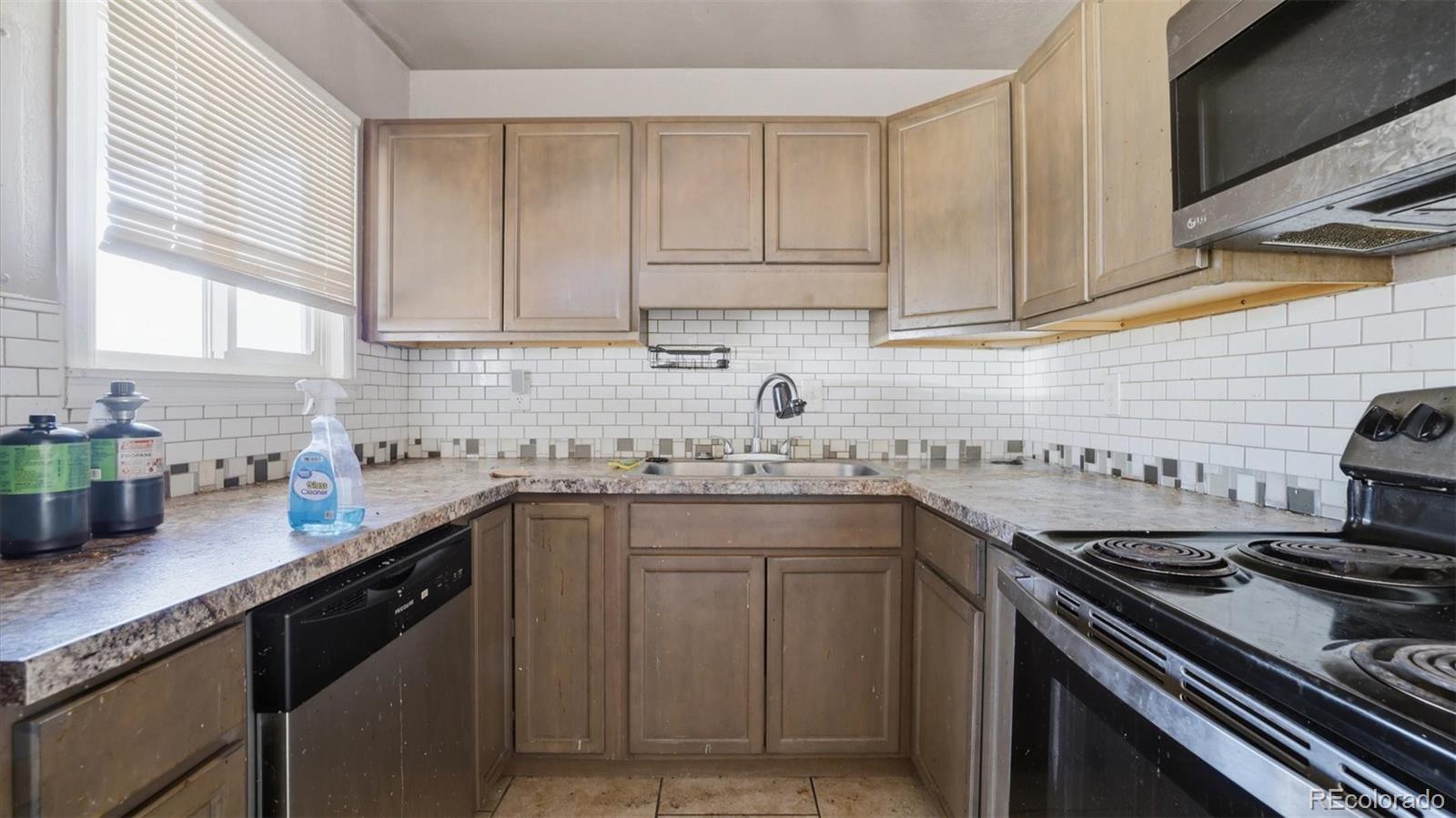 MLS Image #8 for 1310  burnham street,colorado springs, Colorado