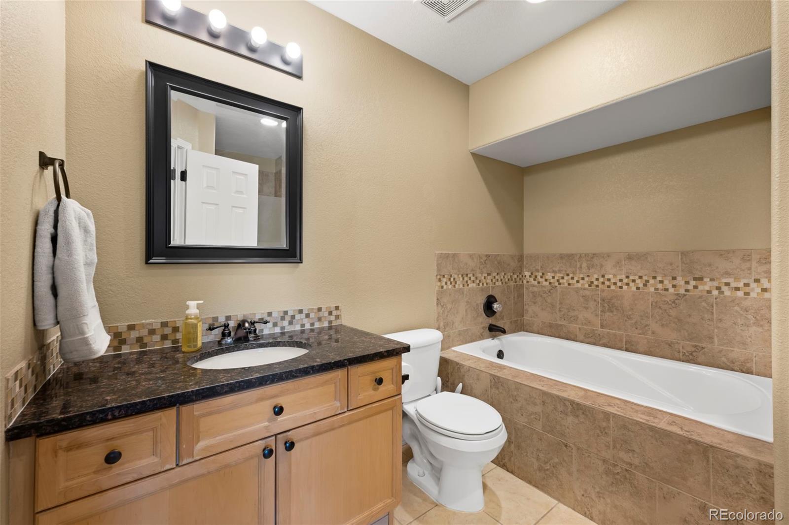 MLS Image #12 for 2634 s halifax court,aurora, Colorado