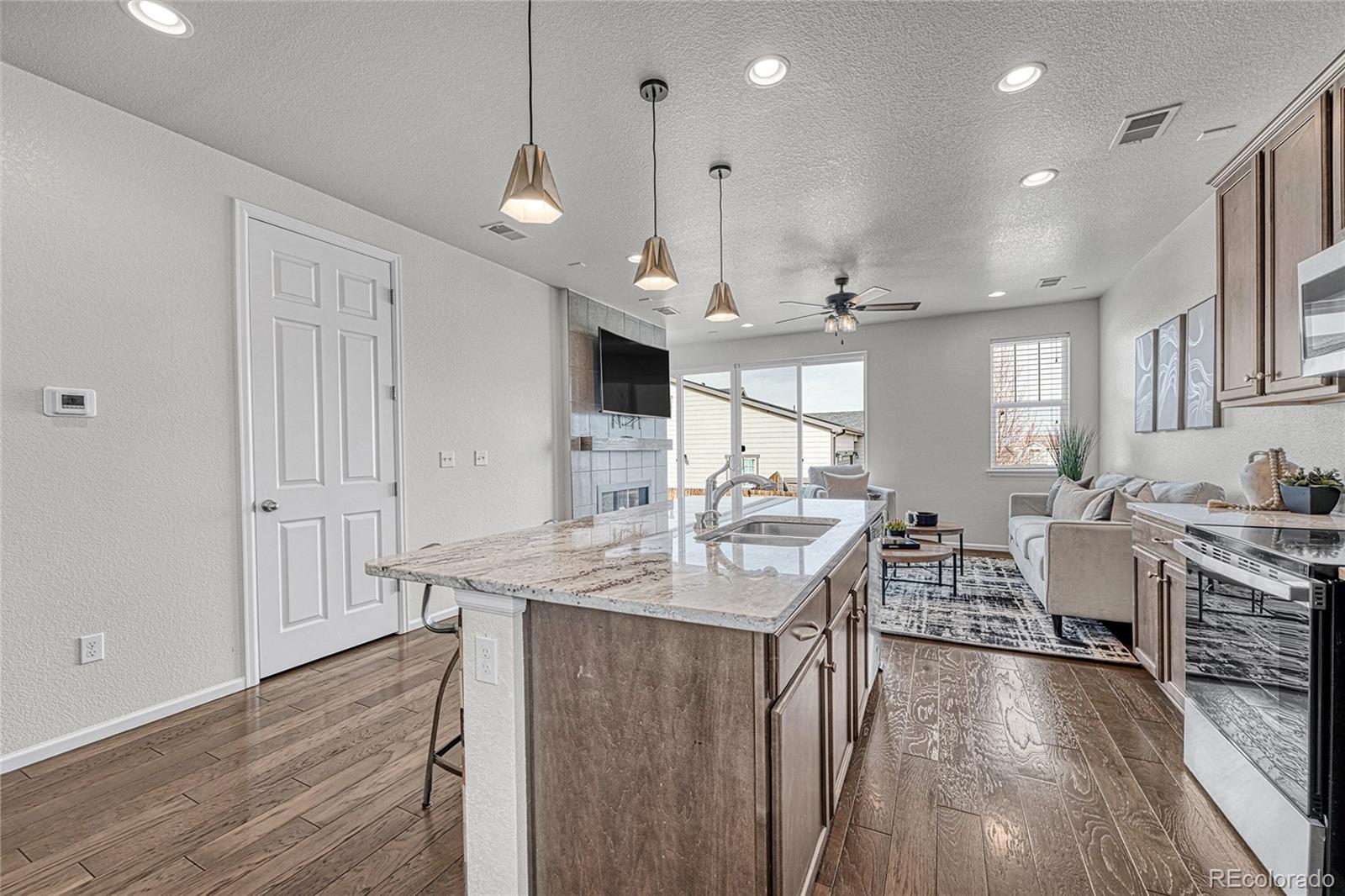 MLS Image #14 for 22275 e mansfield place,aurora, Colorado
