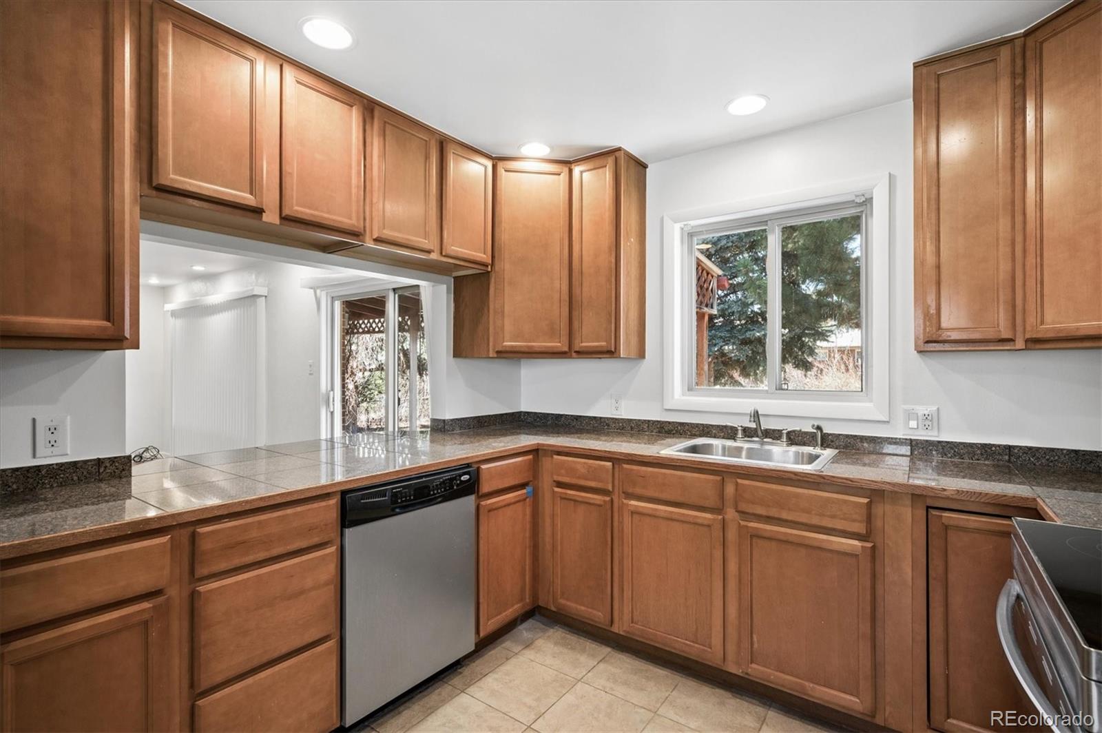 MLS Image #7 for 6640 s williams circle,centennial, Colorado