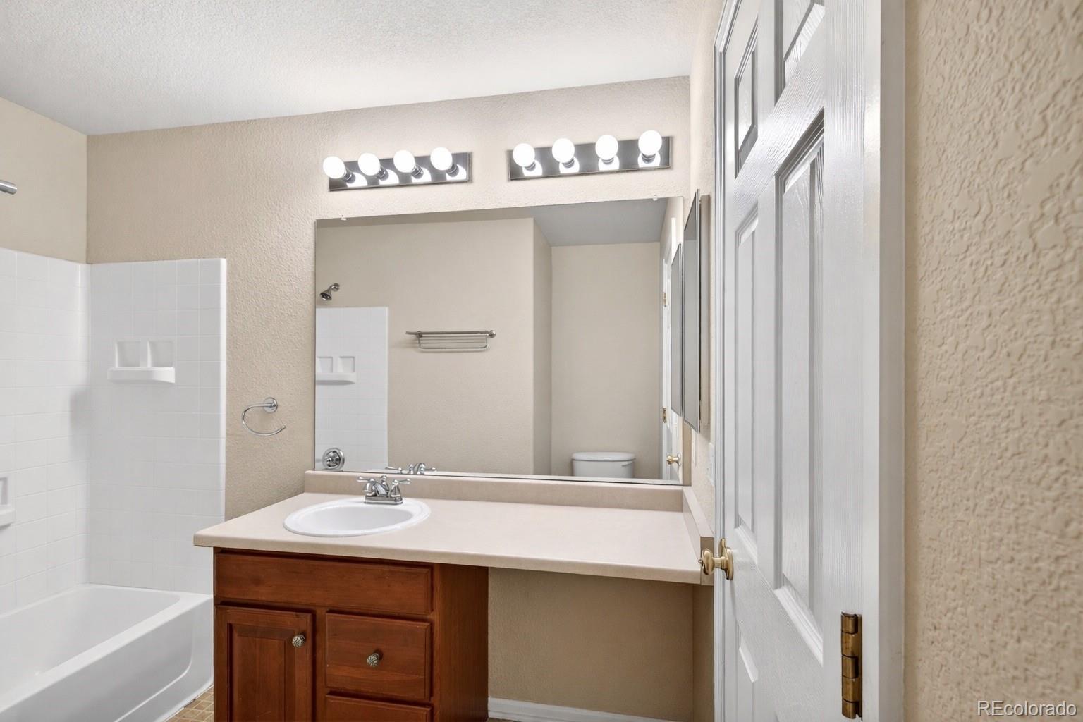 MLS Image #18 for 4440 s johnson court,littleton, Colorado