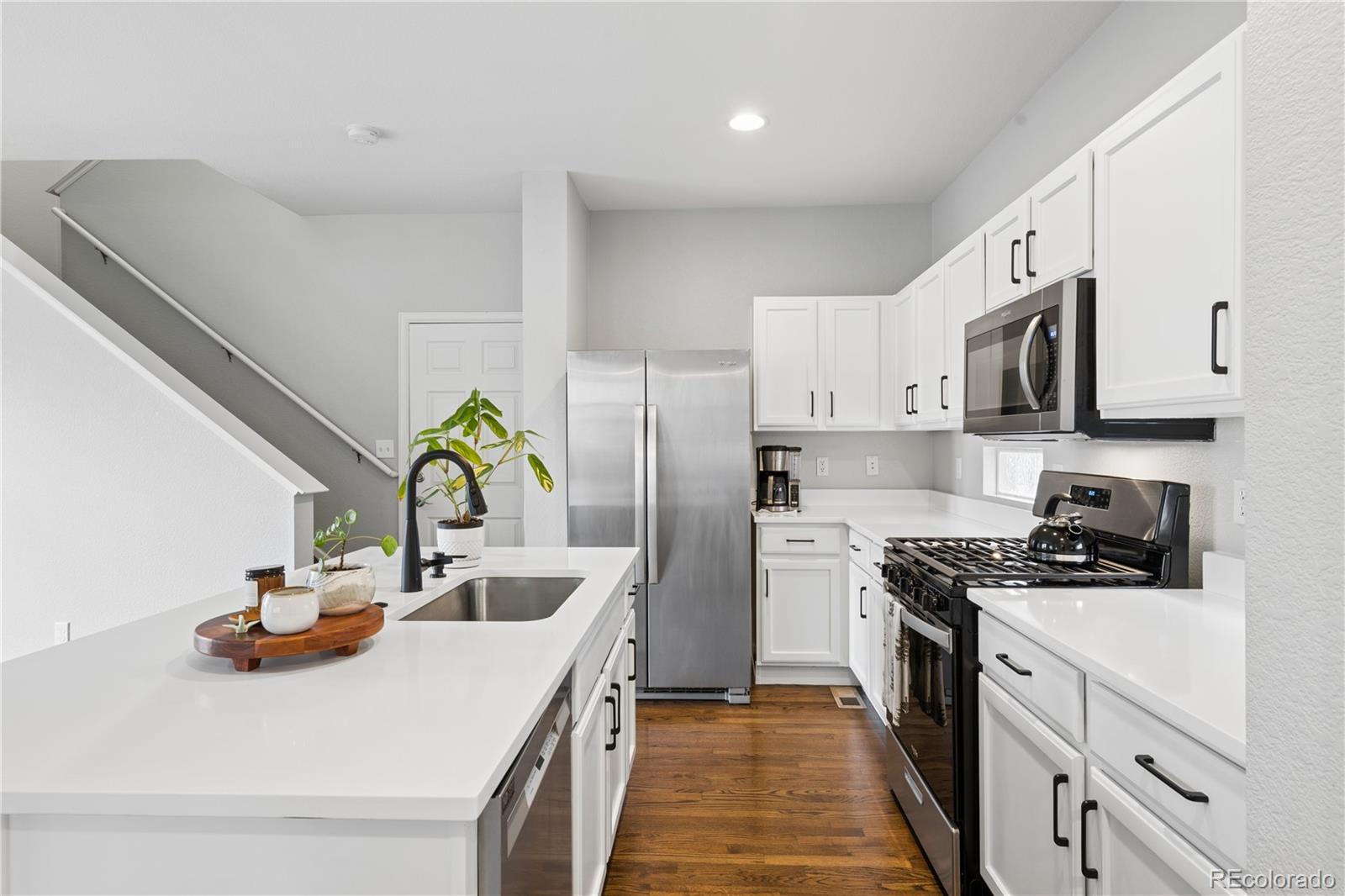 MLS Image #8 for 8894 e 29th place,denver, Colorado