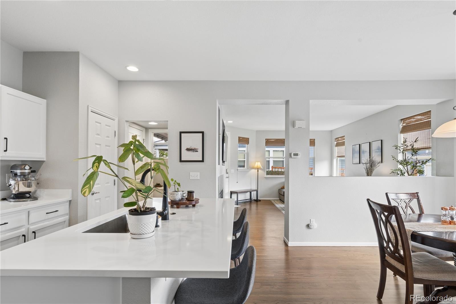 MLS Image #9 for 8894 e 29th place,denver, Colorado