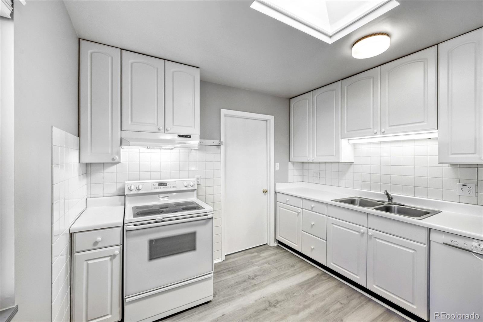 MLS Image #8 for 1042  evanston street,aurora, Colorado