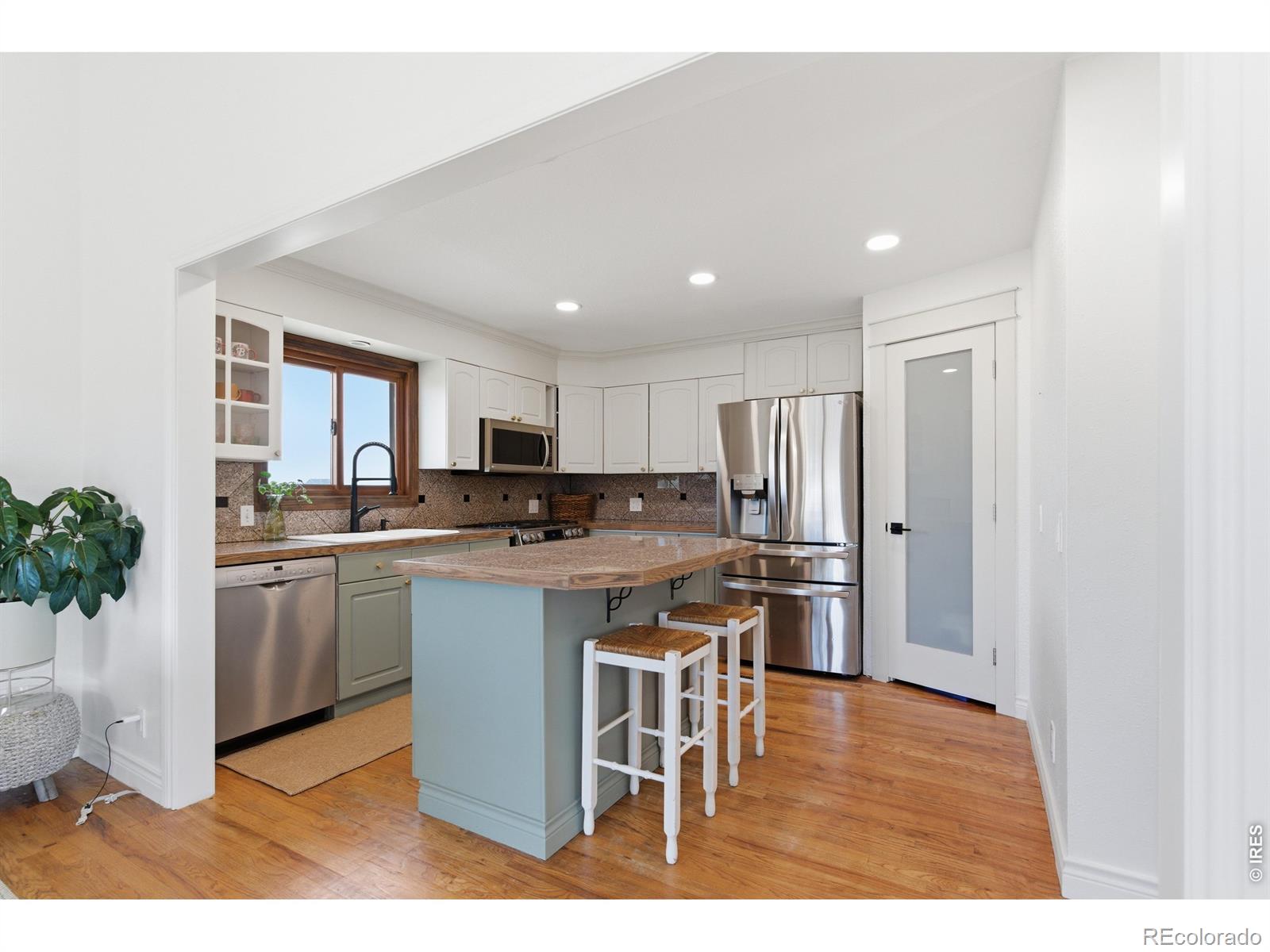 MLS Image #7 for 5216  glen drive,berthoud, Colorado