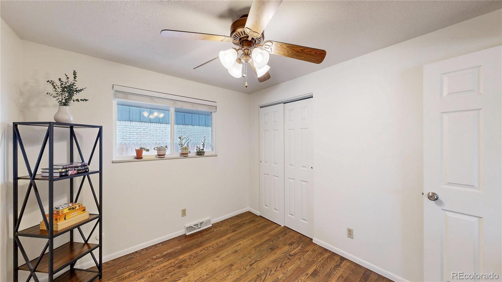 MLS Image #15 for 1365 s newport street,denver, Colorado
