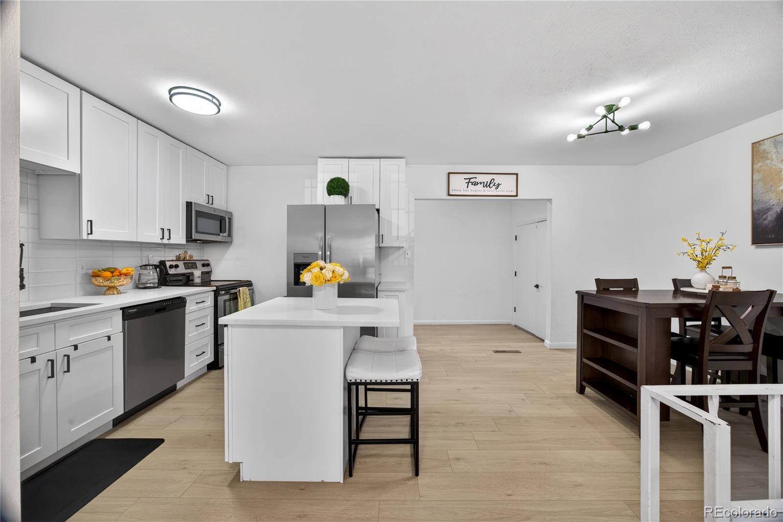 MLS Image #5 for 11958 e 1st place ,aurora, Colorado