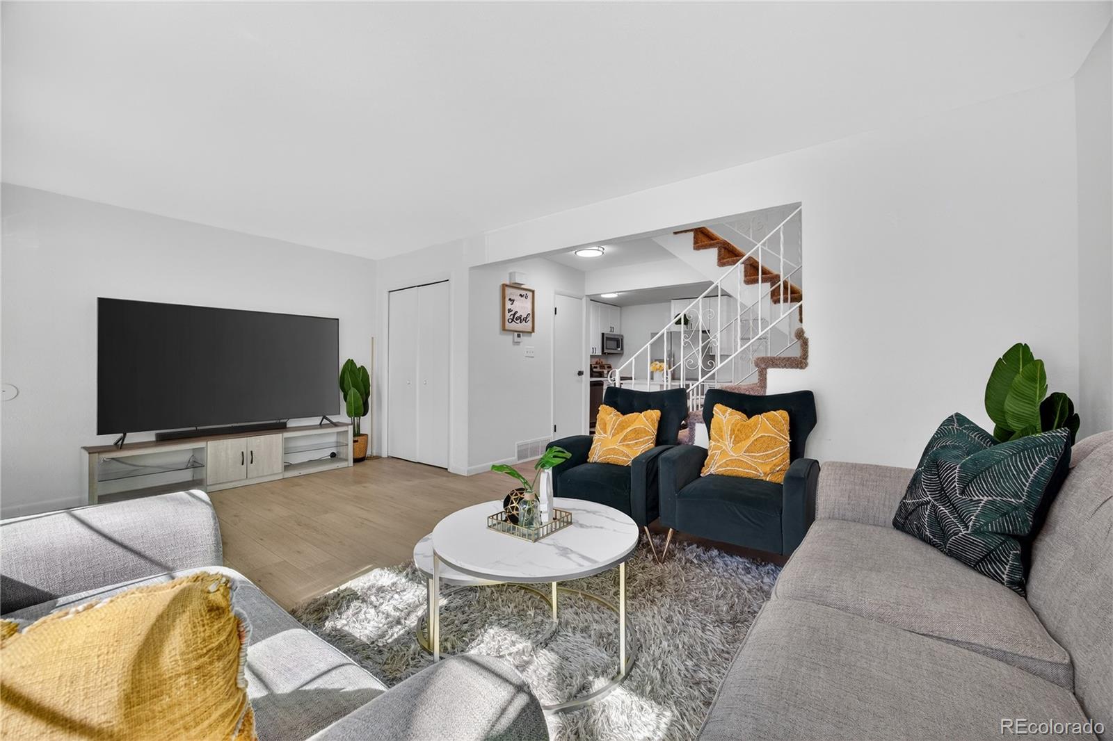 MLS Image #9 for 11958 e 1st place ,aurora, Colorado