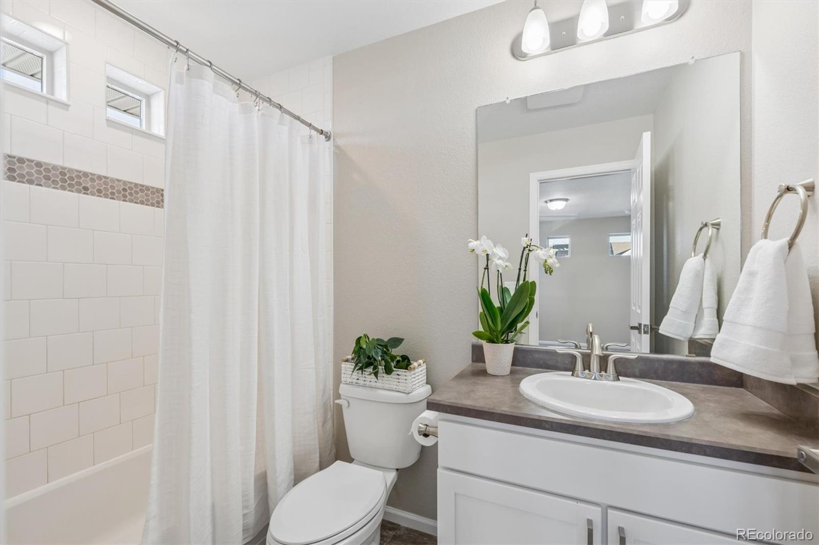 MLS Image #11 for 18090 e 106th avenue,commerce city, Colorado