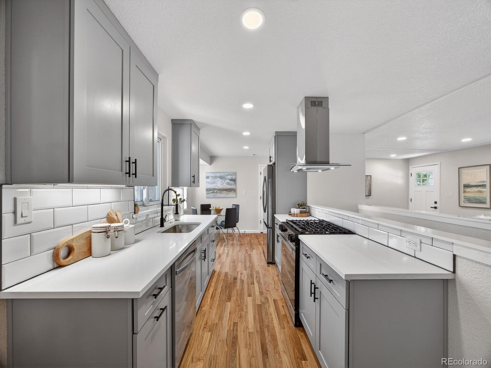 MLS Image #10 for 6984  owens street,arvada, Colorado