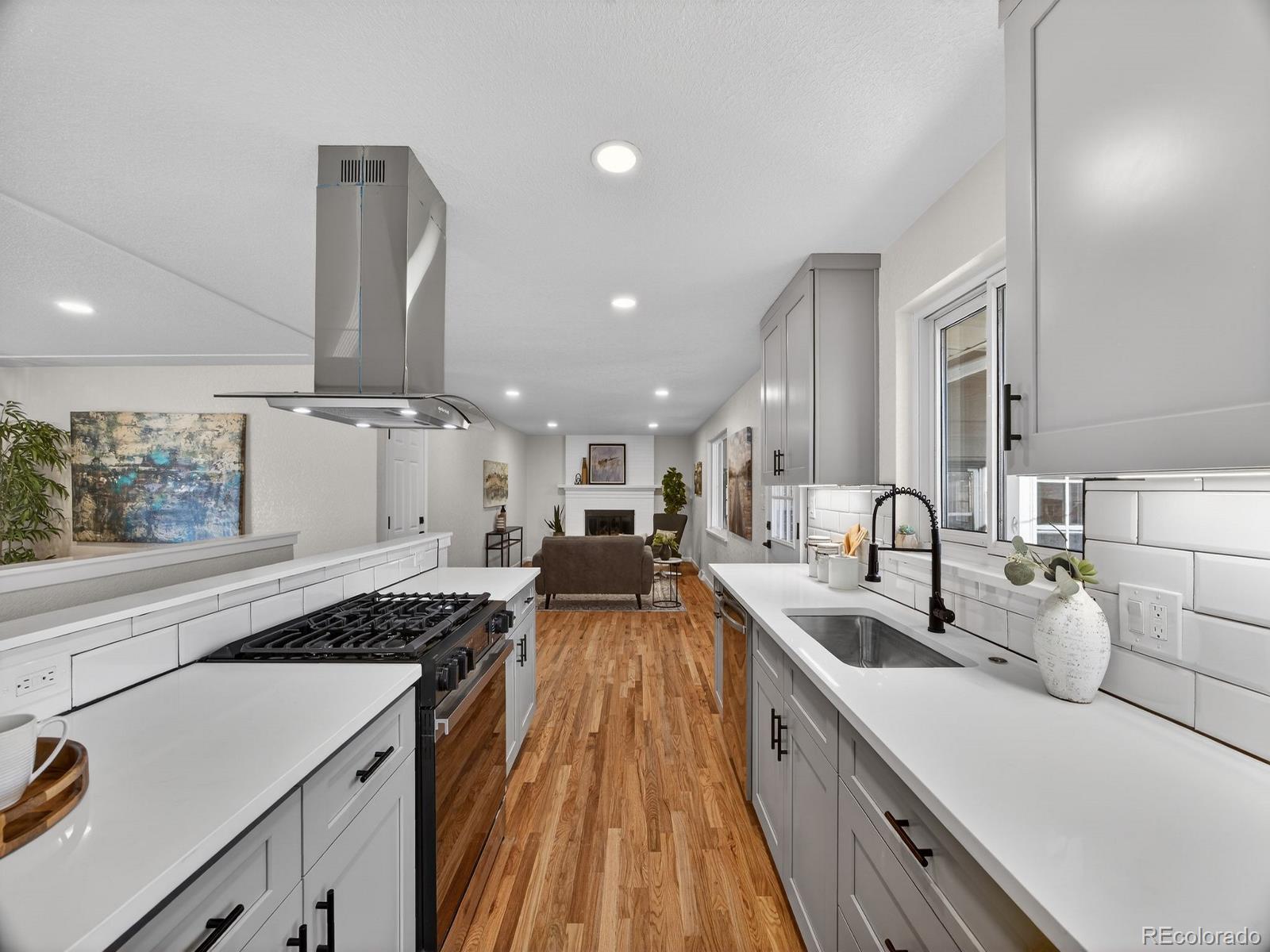 MLS Image #3 for 6984  owens street,arvada, Colorado