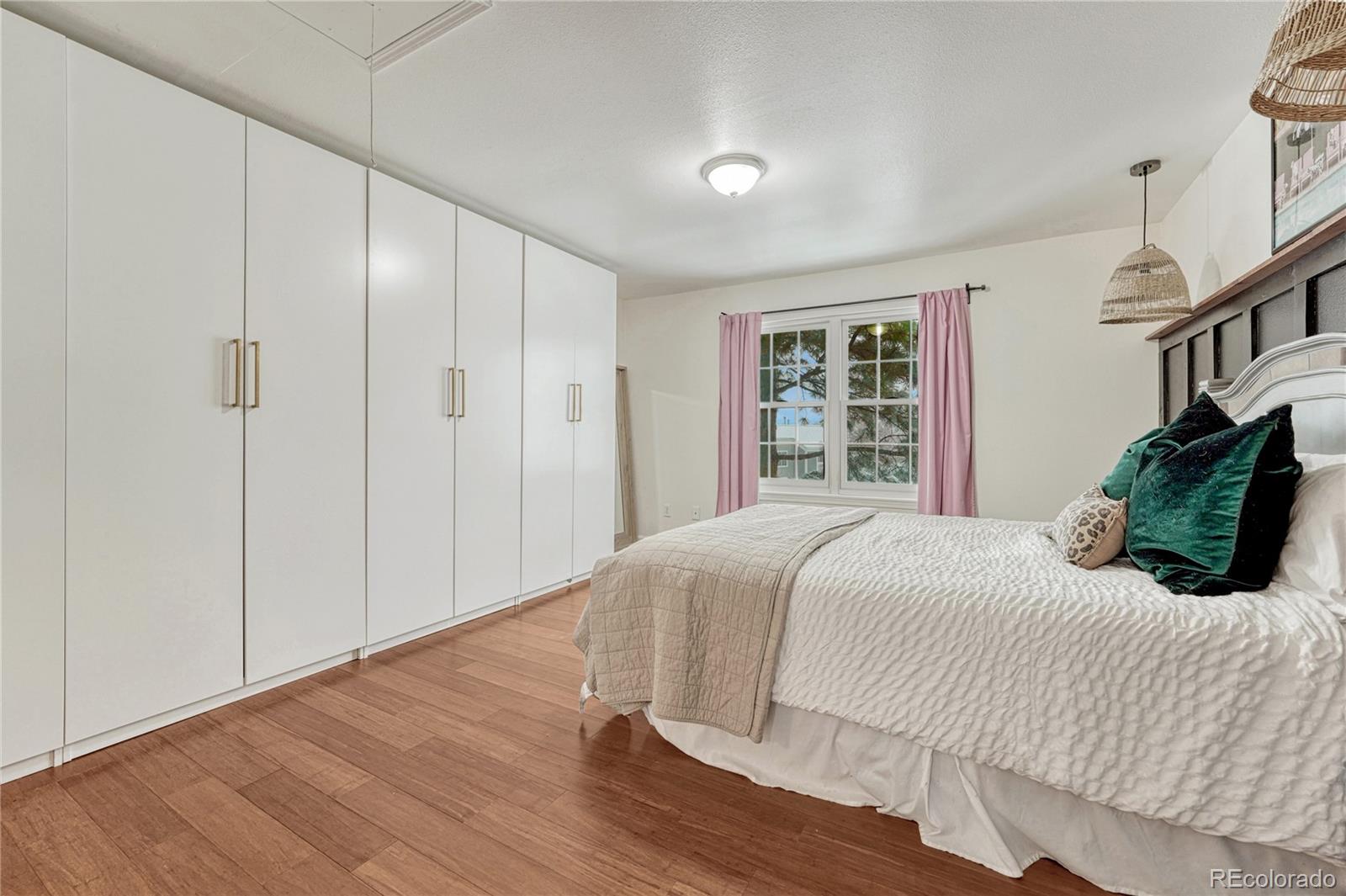 MLS Image #19 for 1811 s quebec way,denver, Colorado