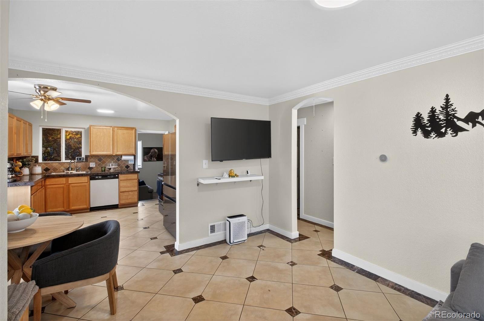 MLS Image #7 for 820  newark street,aurora, Colorado
