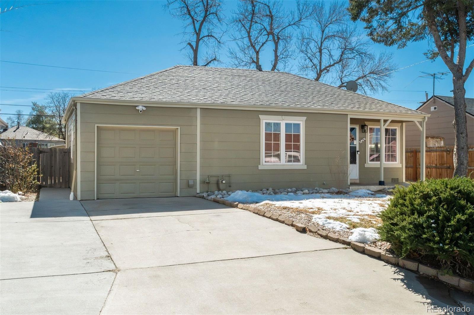 MLS Image #8 for 820  newark street,aurora, Colorado