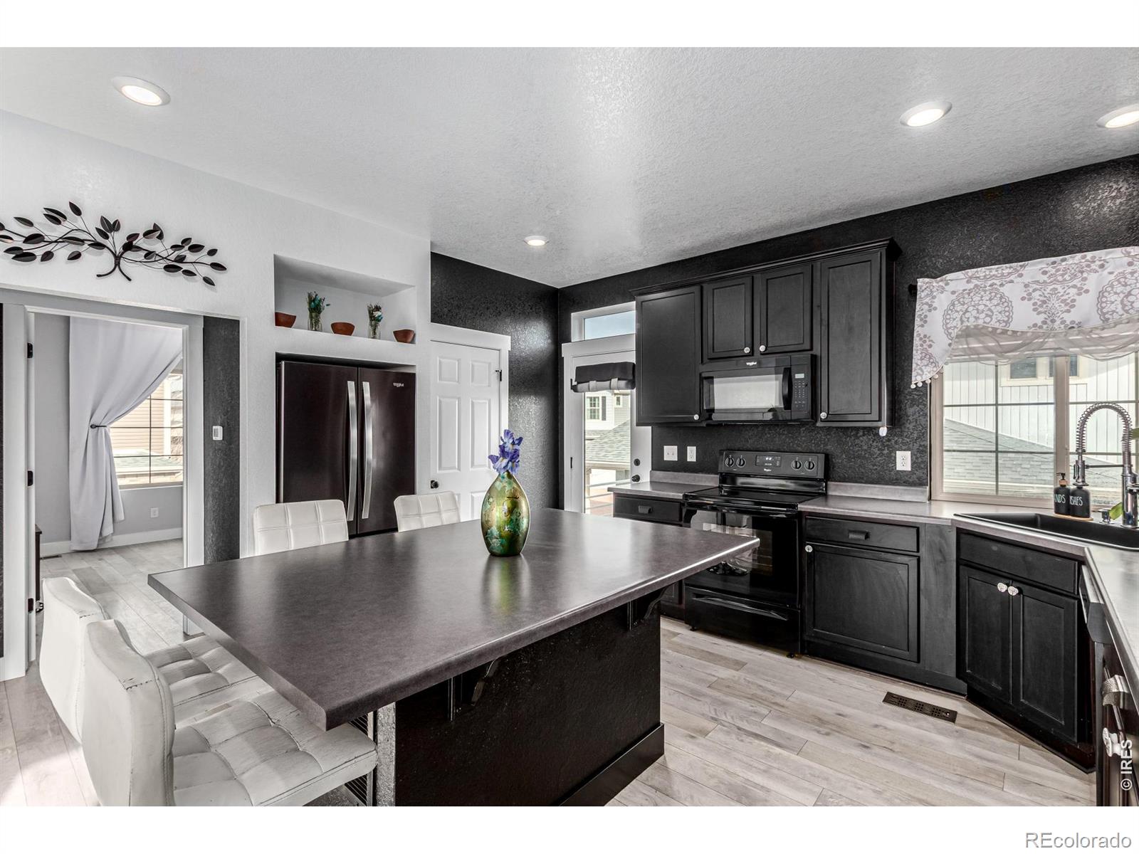 MLS Image #10 for 3751  summerwood way,johnstown, Colorado