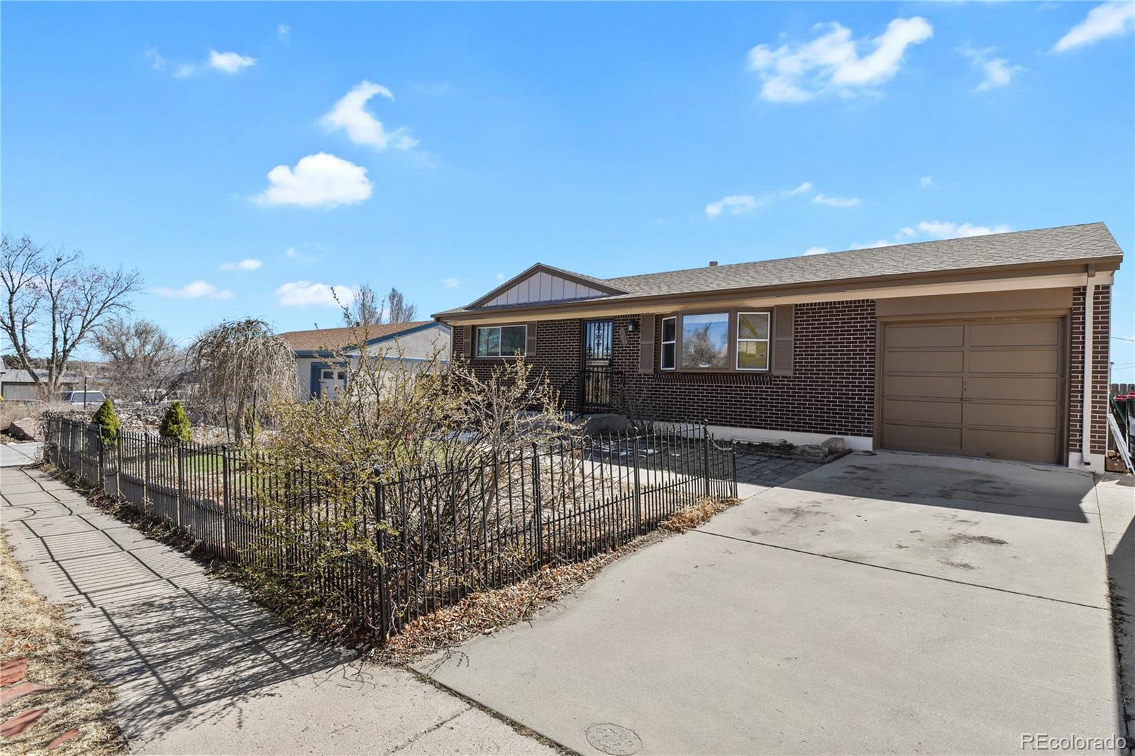 MLS Image #2 for 693  bridger drive,colorado springs, Colorado