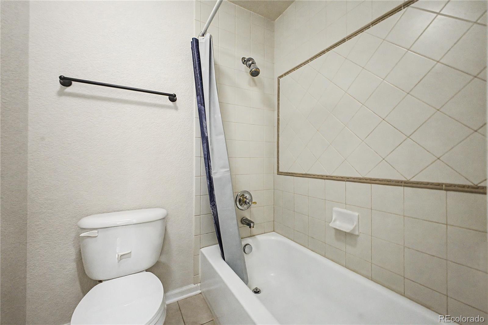 MLS Image #36 for 16131 e lake drive,aurora, Colorado
