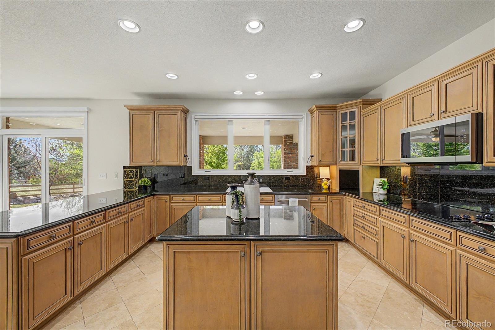 MLS Image #4 for 16131 e lake drive,aurora, Colorado