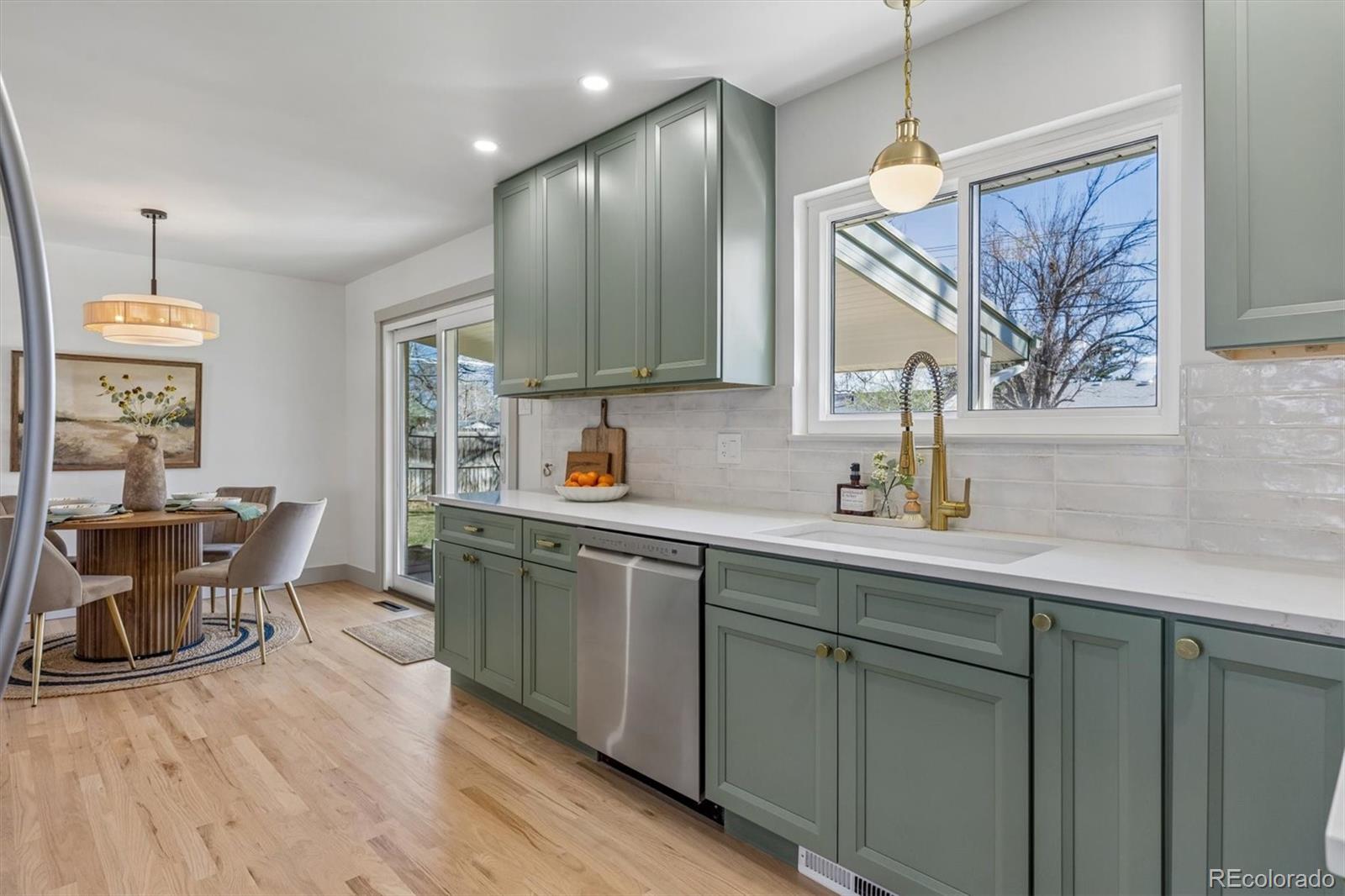 MLS Image #15 for 5530 e gill place,denver, Colorado