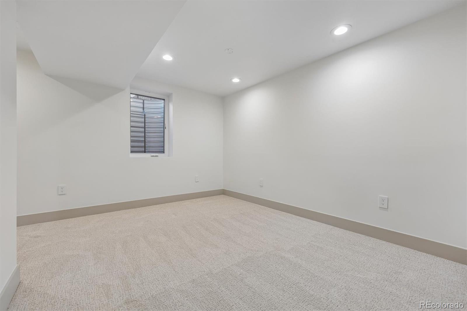 MLS Image #32 for 5530 e gill place,denver, Colorado