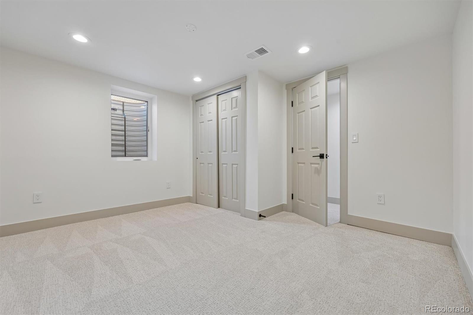 MLS Image #33 for 5530 e gill place,denver, Colorado