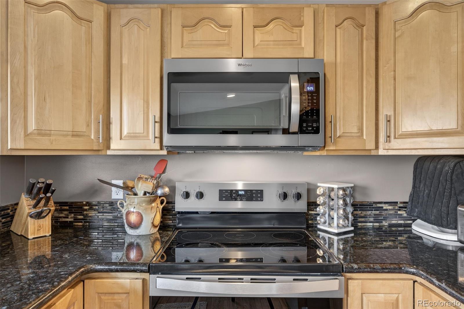 MLS Image #12 for 6637 w 79th avenue,arvada, Colorado