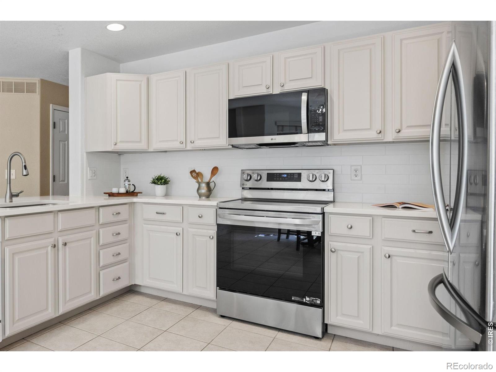 MLS Image #13 for 433  huntington hills drive,fort collins, Colorado