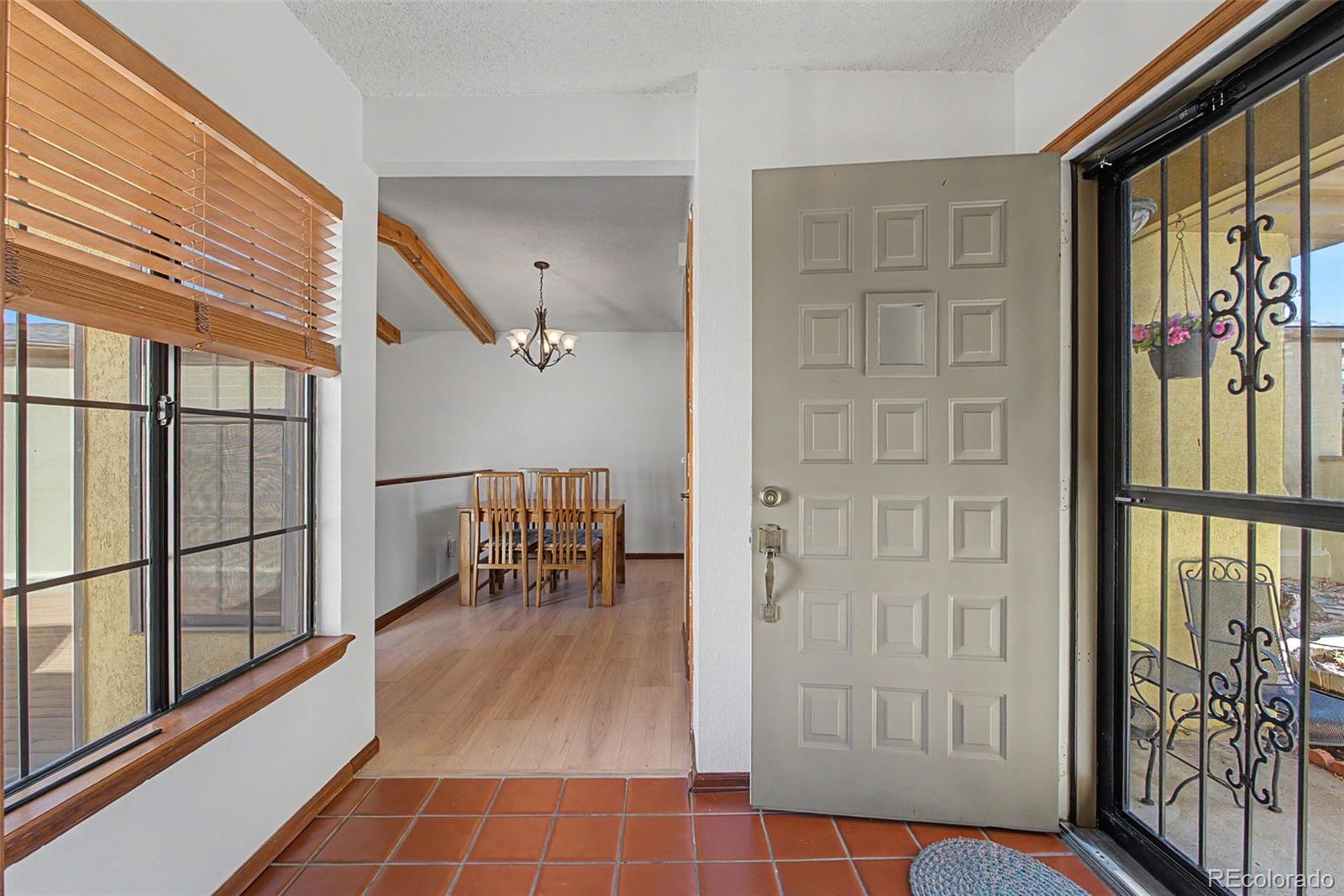 MLS Image #2 for 18624 e saratoga place,aurora, Colorado